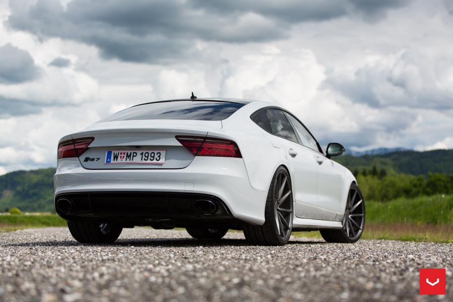  Audi RS7 Sportback on Vossen Wheels (CVT) 2017 года  (фото 6 из 52)